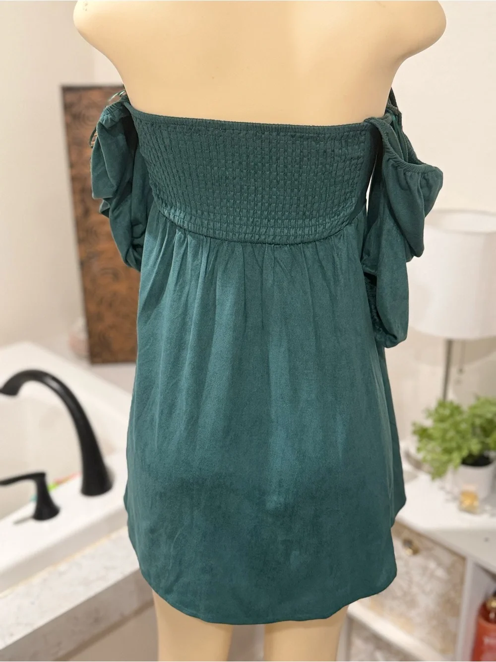 Kezie + Francesca’s Teal Off-Shoulder Mini Dress • Size Small